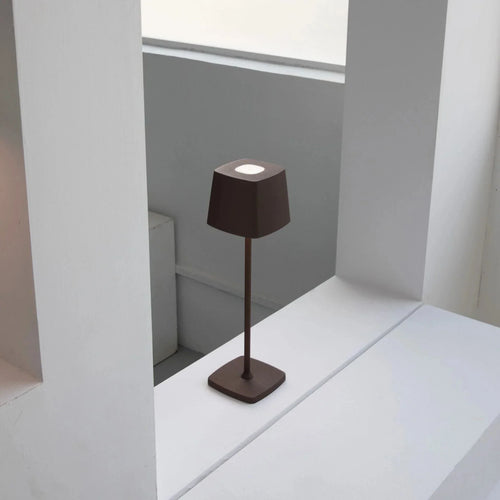 LW™ Portable Table Lamp