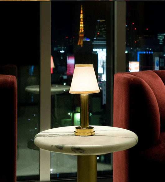 LW™ Cordless Table Lamp