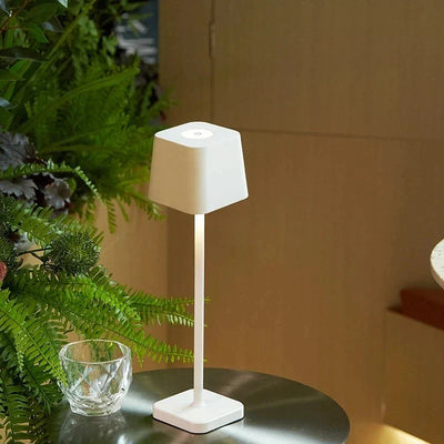LW™ Portable Table Lamp
